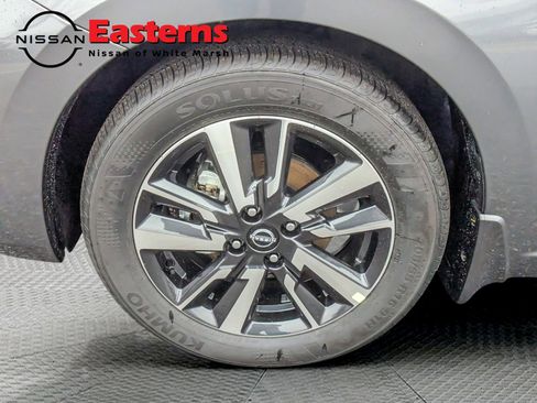 New 2025 Nissan Versa SV w/ Trunk Package image 25