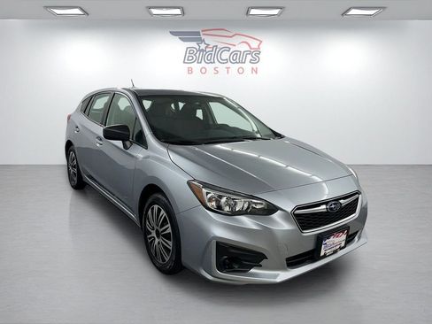 Used 2019 Subaru Impreza 2.0i image 3