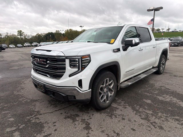 Used 2025 GMC Sierra 1500 SLT w/ SLT Premium Package AWD/4WD image 2