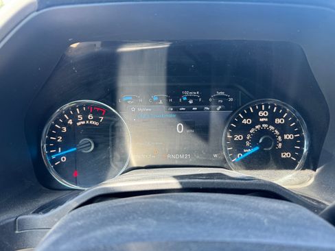 Used 2015 Ford F150 Lariat AWD/4WD image 17