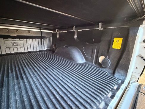 Used 2015 Chevrolet Silverado 1500 LTZ Z71 w/ LTZ Plus Package AWD/4WD image 11