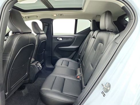 New 2026 Volvo XC40 B5 Plus w/ Protection Package Premier image 24