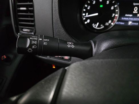 Used 2023 Nissan Frontier SV w/ Midnight Edition Package image 22