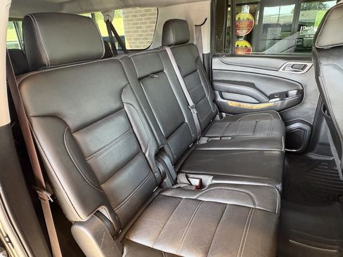 Used 2017 GMC Yukon XL Denali w/ Open Road Package AWD/4WD image 32