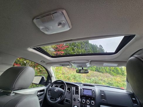 Used 2013 Toyota Sequoia Limited image 32
