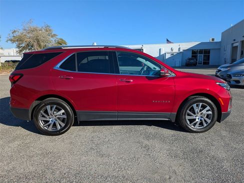 Used 2024 Chevrolet Equinox Premier image 3