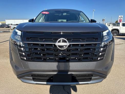 New 2026 Nissan Pathfinder Platinum image 10