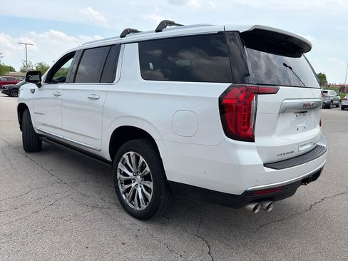 Used 2023 GMC Yukon XL Denali w/ Denali Reserve Package AWD/4WD image 5