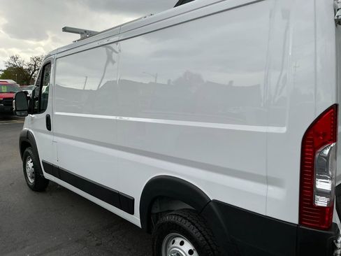 Used 2023 RAM ProMaster 2500 w/ Convenience Group FWD image 29