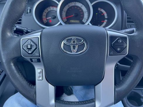 Used 2015 Toyota Tacoma 2WD Double Cab w/ Convenience Package image 16
