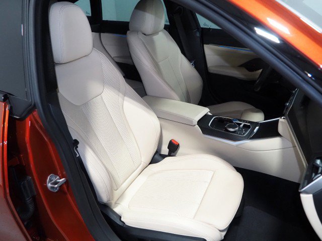 Used 2023 BMW i4 eDrive35 w/ Premium Package RWD image 2