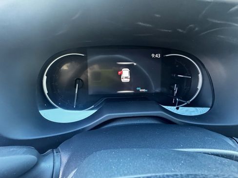 Used 2022 Toyota RAV4 Limited image 16