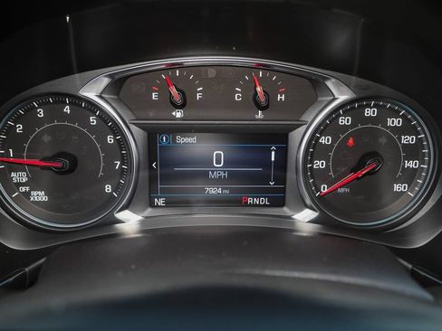 Certified 2022 Chevrolet Equinox RS FWD image 17