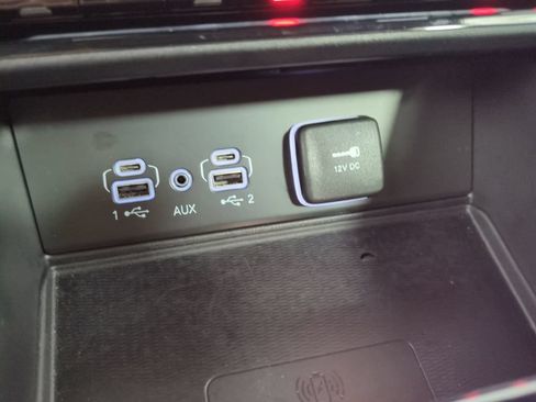 Used 2025 Jeep Grand Cherokee Laredo X w/ Luxury Tech Group I AWD/4WD image 27