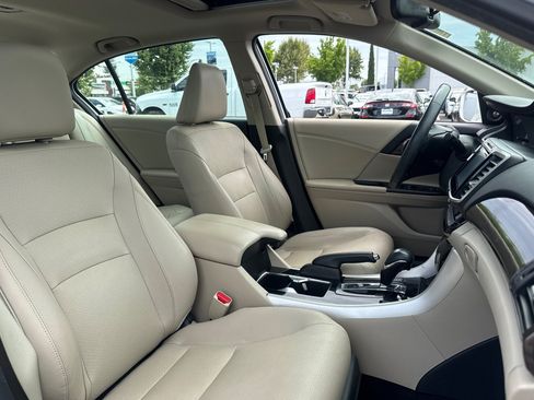 Used 2016 Honda Accord EX-L image 25