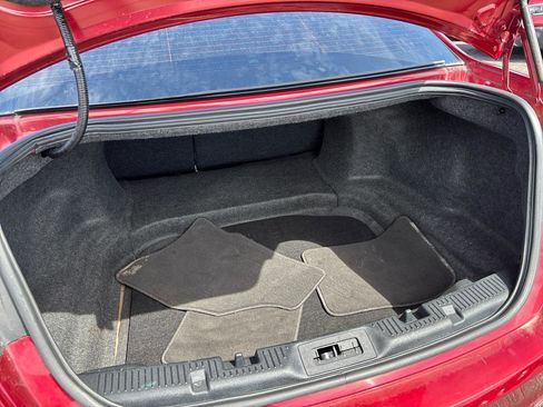 Used 2018 Ford Taurus SEL w/ Equipment Group 201A FWD image 30
