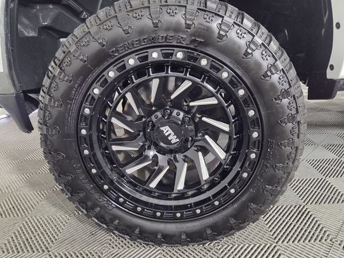 Used 2021 RAM 1500 Laramie RWD image 8