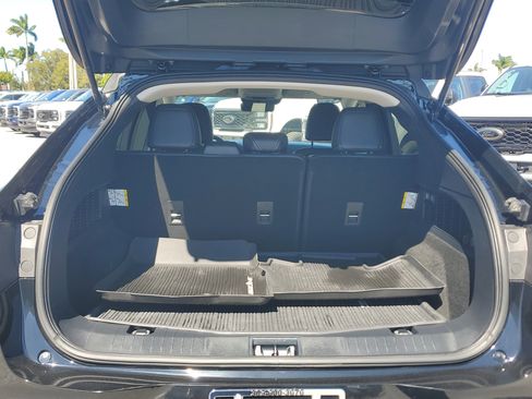 Used 2023 Ford Mustang Mach-E Select image 15