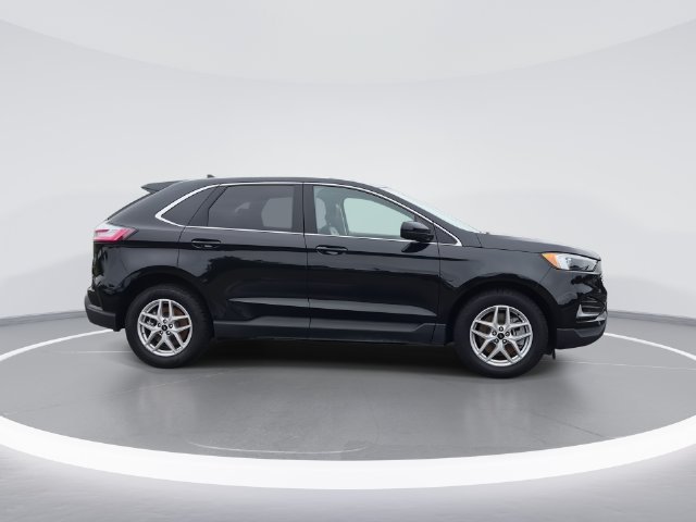 Used 2024 Ford Edge SEL AWD/4WD image 9