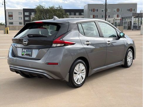 Used 2025 Nissan Leaf S FWD image 8