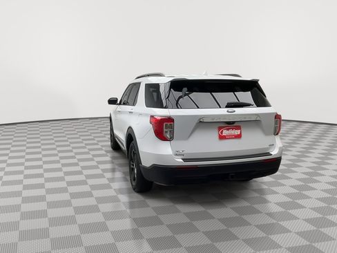 Used 2020 Ford Explorer XLT w/ Class III Trailer Tow Package AWD/4WD image 36