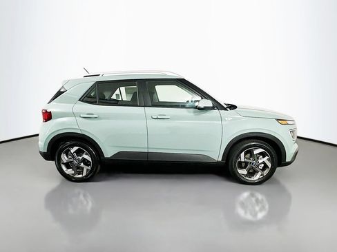 New 2026 Hyundai Venue SEL FWD image 4