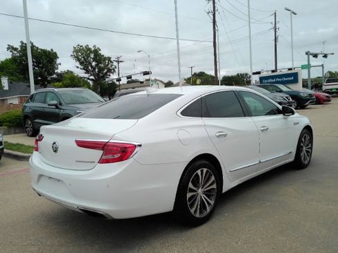 Used 2017 Buick LaCrosse Essence FWD image 6