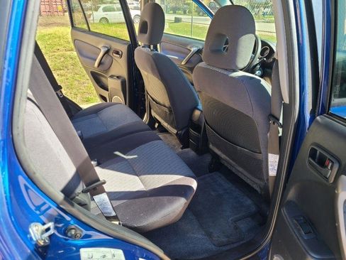 Used 2004 Toyota RAV4 2WD image 13