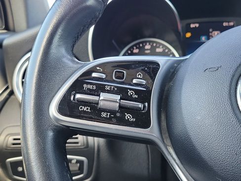 Certified 2022 Mercedes-Benz GLC 300 image 28