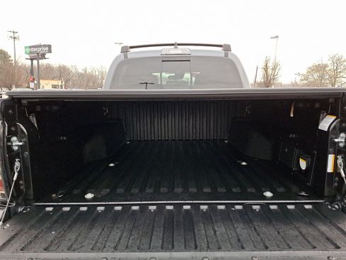 Certified 2023 Toyota Tacoma TRD Sport image 28