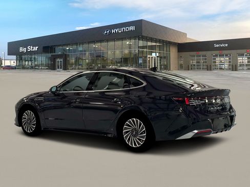 New 2026 Hyundai Sonata SEL FWD image 4