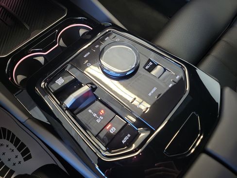 New 2026 BMW 530i xDrive w/ Premium Package image 22