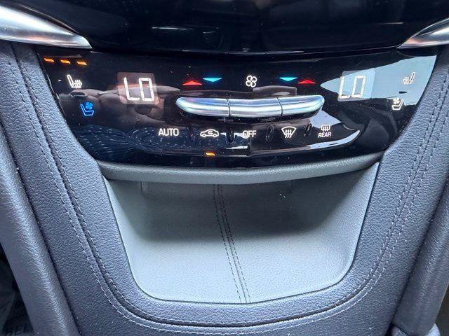 Used 2020 Cadillac XT6 Premium Luxury FWD image 28