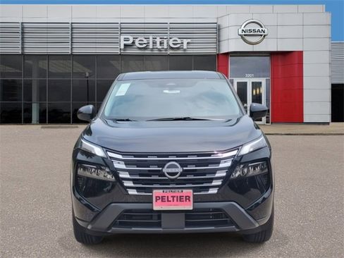 New 2025 Nissan Rogue SV image 2