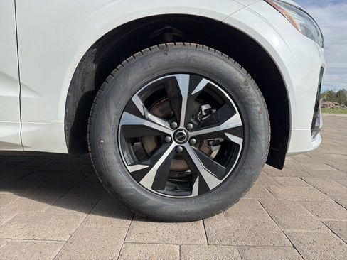 New 2026 Volvo XC60 B5 Core image 8