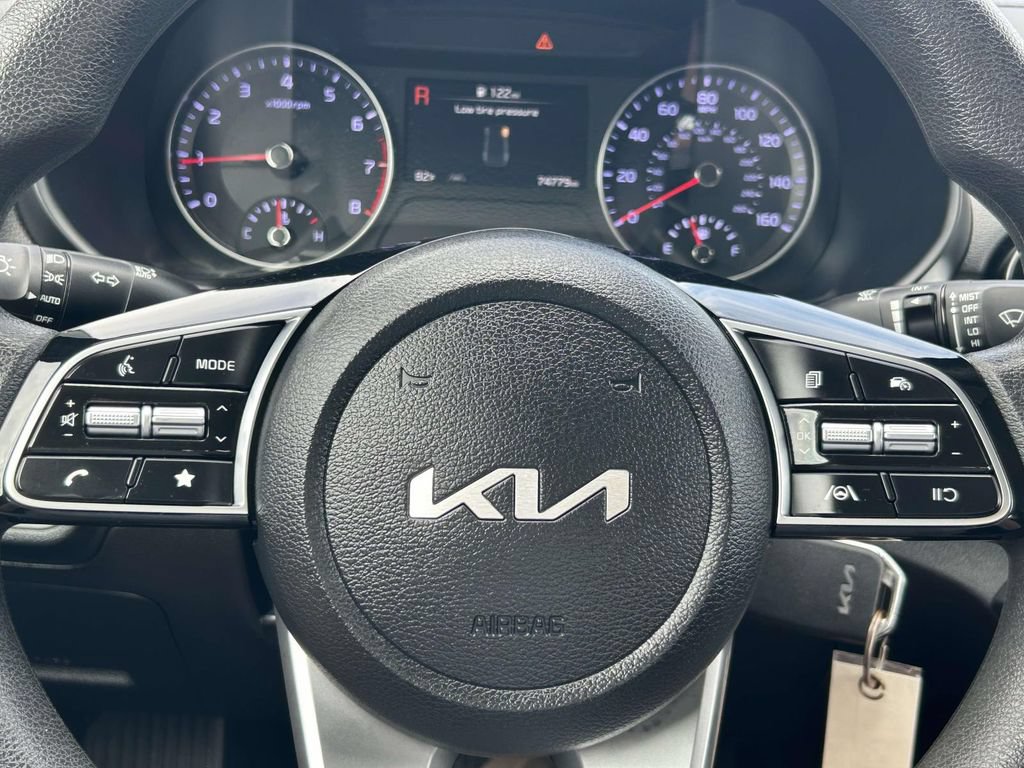 Used 2024 Kia Forte LXS w/ LXS Technology Package FWD image 25