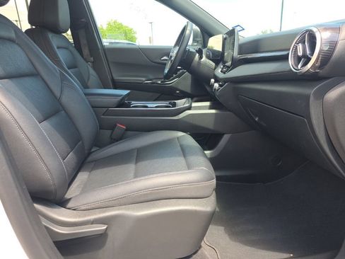 Certified 2025 Chevrolet Equinox LT w/ Convenience Package II FWD image 24
