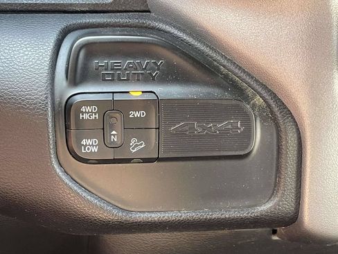 Used 2024 RAM 2500 Big Horn w/ Off Road Package AWD/4WD image 22
