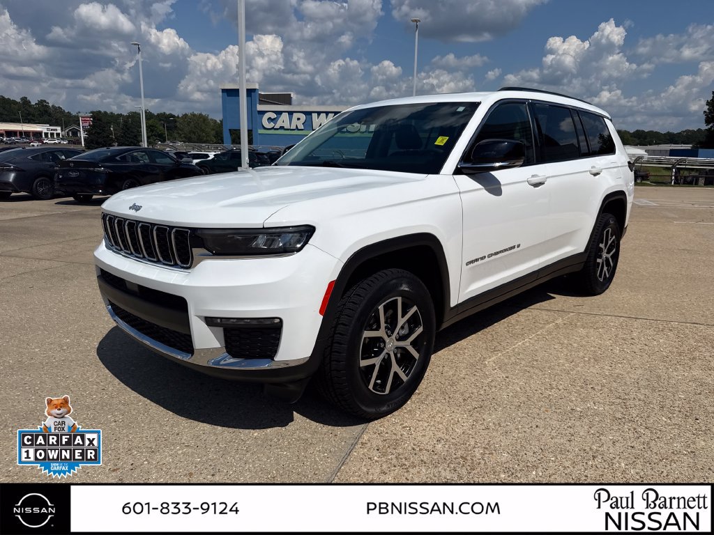 Used 2023 Jeep Grand Cherokee L Limited AWD/4WD image 14