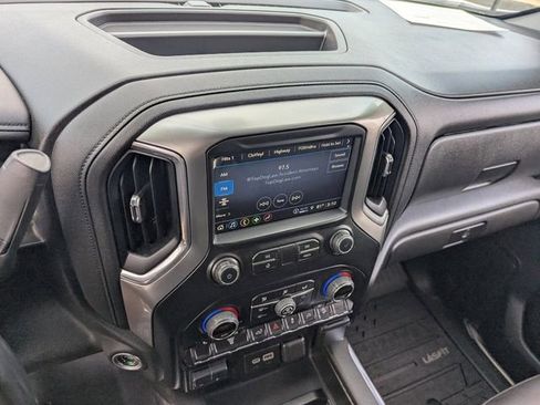 Used 2022 Chevrolet Silverado 2500 LTZ w/ LTZ Convenience Package image 25