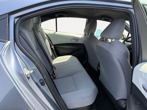 Used 2025 Toyota Corolla SE FWD image 18