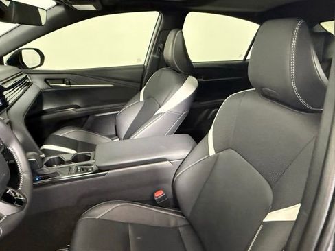 Used 2025 Toyota Camry SE w/ Multimedia Upgrade Package FWD image 29