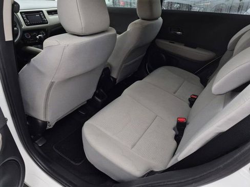 Used 2022 Honda HR-V LX image 10