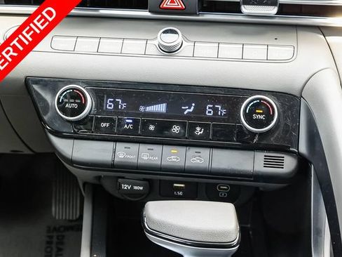 Certified 2024 Hyundai Elantra SEL FWD image 15