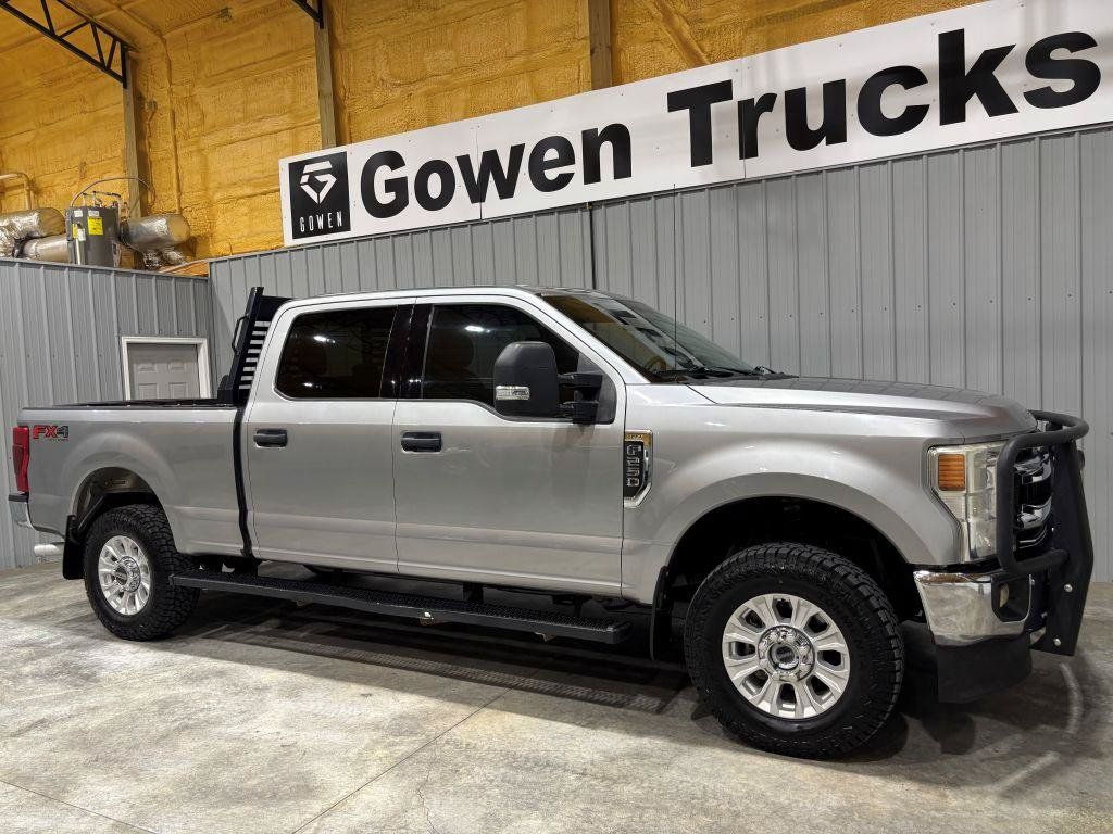Used 2020 Ford F250 XLT w/ XLT Value Package AWD/4WD image 3