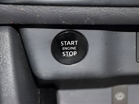 Used 2024 Nissan Rogue SL w/ SL Premium Package image 21