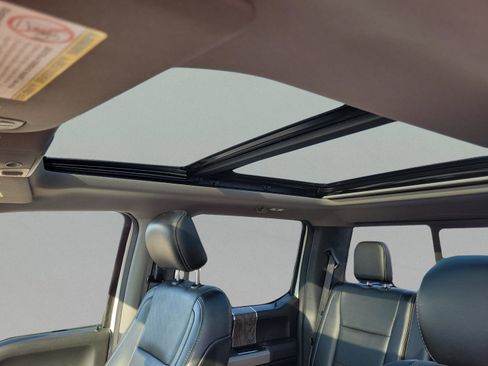 Used 2018 Ford F350 Lariat w/ Lariat Ultimate Package image 32