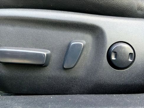 Used 2013 Toyota Camry SE image 33