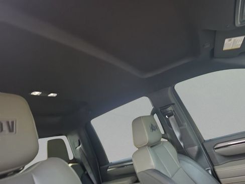 Used 2025 Chevrolet Silverado 2500 ZR2 w/ ZR2 Bison Edition AWD/4WD image 28