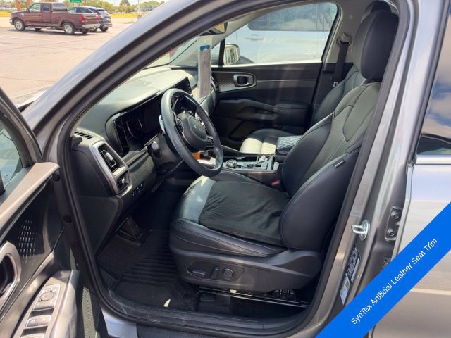 Used 2023 Kia Sorento EX FWD image 16